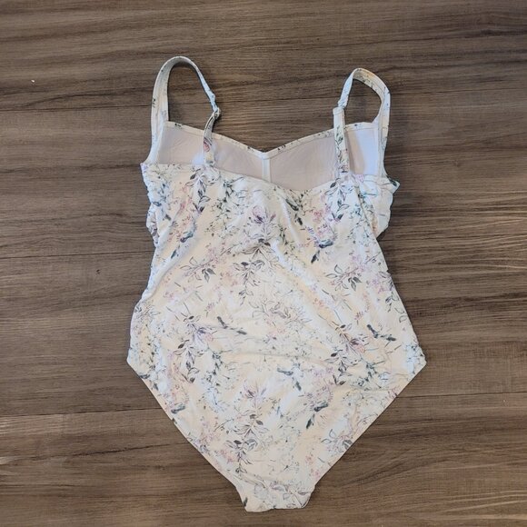 Nip Tuck Swimwear One Piece Swim Bathing Suit Size 12 White Floral NORDSTROM - Picture 2 of 3